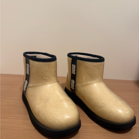Ugg Women's Classic Clear Mini - Picture 1 of 6